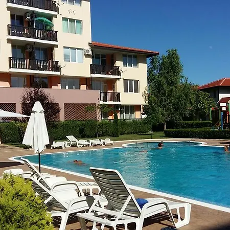 Apartment In Chateau Ii