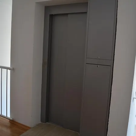 Apartment In Chateau Ii *