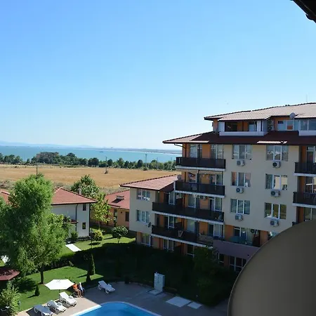 In Chateau Ii